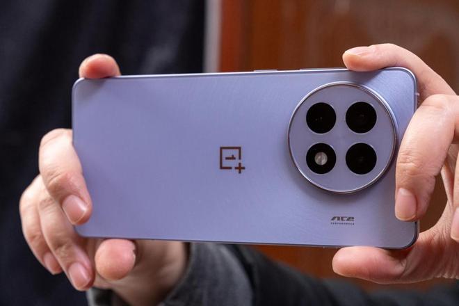 K80 Pro：国补当下性价比直屏手机该怎么选龙八国际娱乐网站一加Ace 5 Pro与红米(图22)