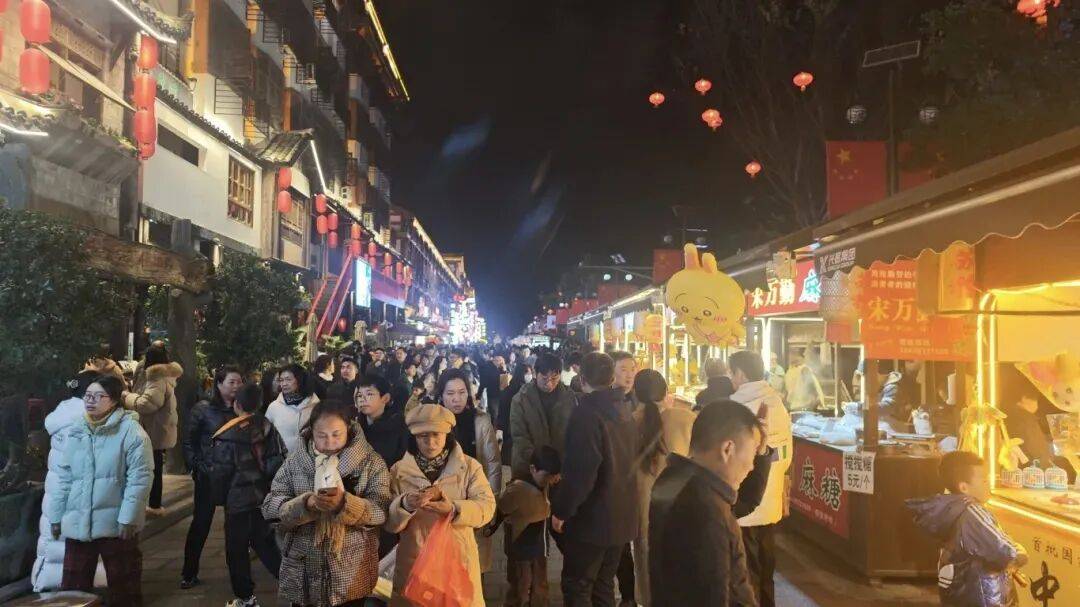 热闹程度拉满！元旦游乐山好耍(图2)